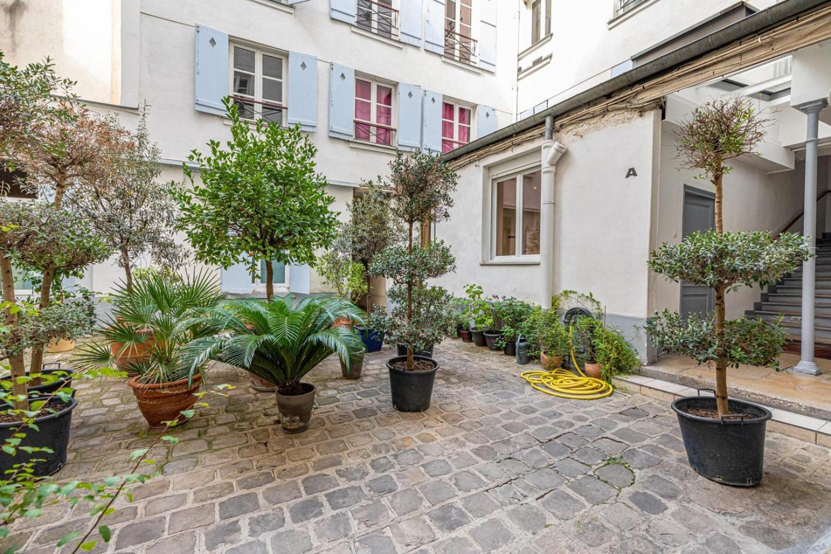 Guestready - Elysee Palace Marble Haven Paris Ngoại thất bức ảnh